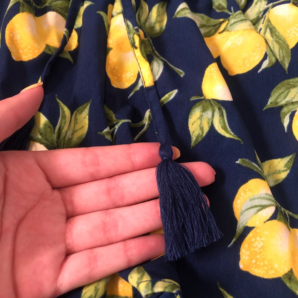 Shorts - Picture 3 of 3